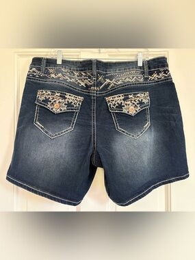 Cato Premium Womens Denim Embroidered Shorts Mid Rise Stretch Boho Y2K Hippy 18W